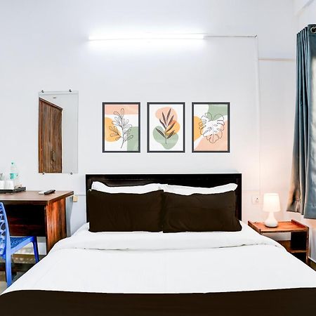 Super Hotel O Whitefield Бангалор Экстерьер фото